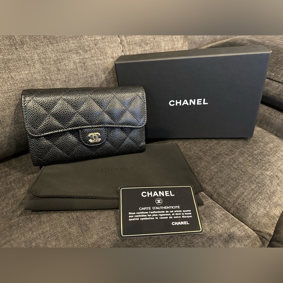 Chanel Black Quilted Leather Cambon Ligne Zippy Organizer Wallet Chanel